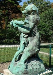 Statues du jardin des plantes à Paris